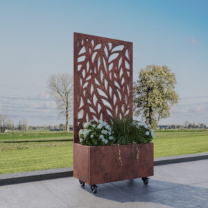 Corten Planter with No40 Corten Screen