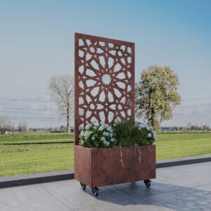 Corten Planter with No216 Corten Screen